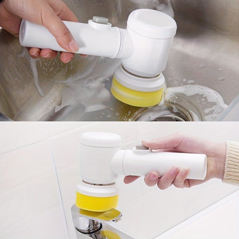 Brosse électrique dans un évier de cuisine